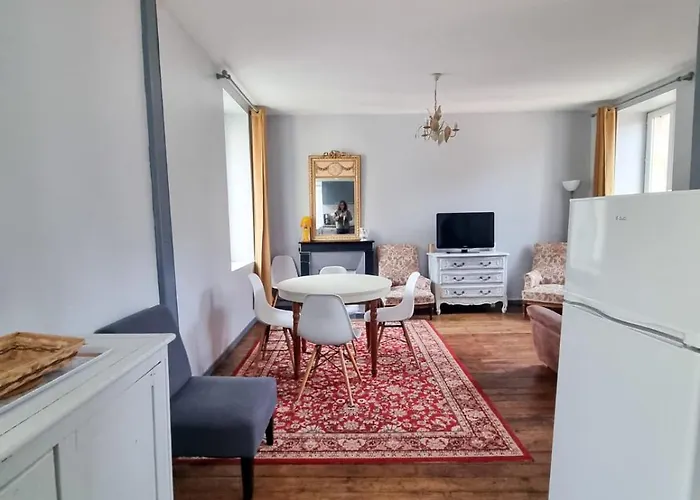 Duplex Quartier Historique Forteresse Des Ducs De Bourbon-lʼArchambault